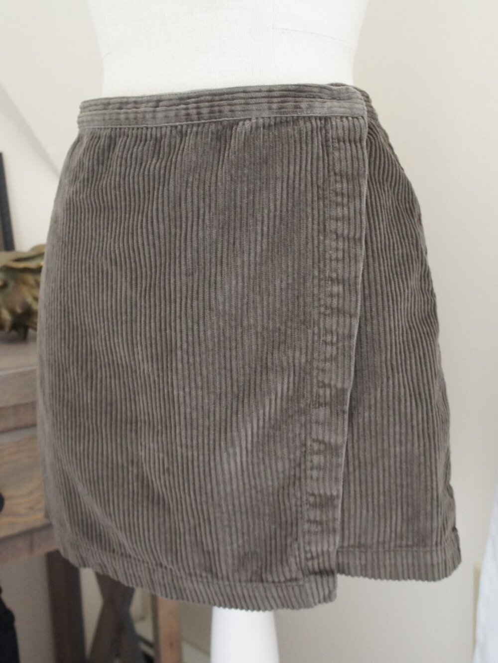 Abercrombie & Fitch Olive Green Khaki Corduroy Wrap Skirt Size Medium